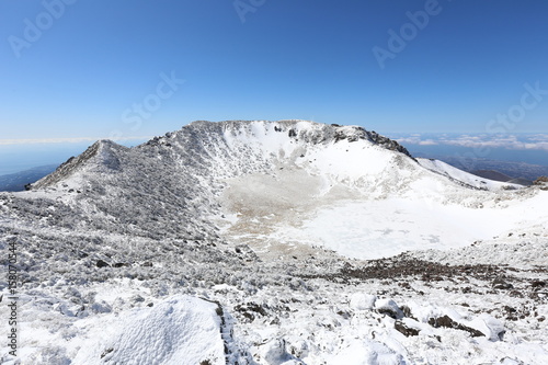 한라산 백록담 설경 photo