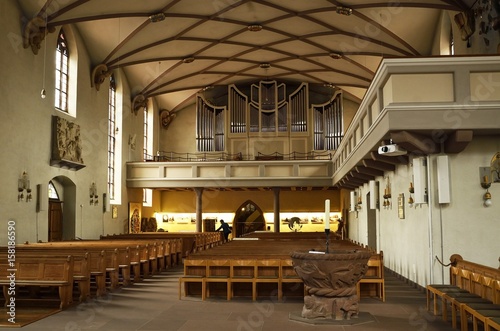Taufstein und Orgel in der Stadtkirche Freudenstadt