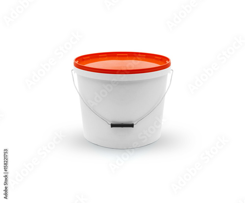 White plastic bucket with lid © wabeno