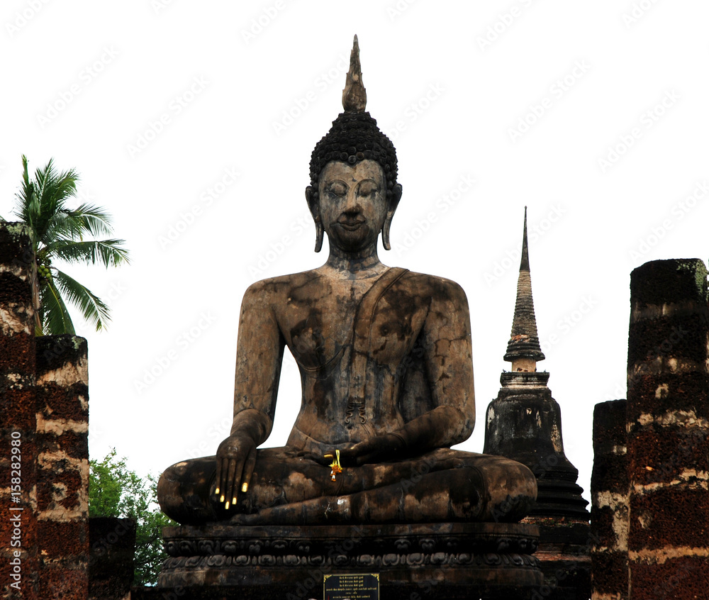 Obraz premium ancient Buddha in historic park