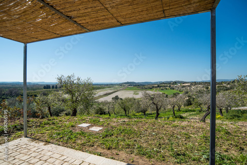 Wallpaper Mural Esterni di villa con arredamento e piscina Torontodigital.ca