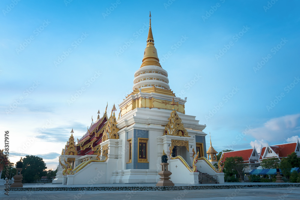Naklejka premium Golden Pagoda Temple tourist attraction in Pattaya,Thailand