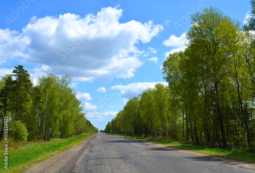 Milled asphalt on the highway: preparation for replacing the coating