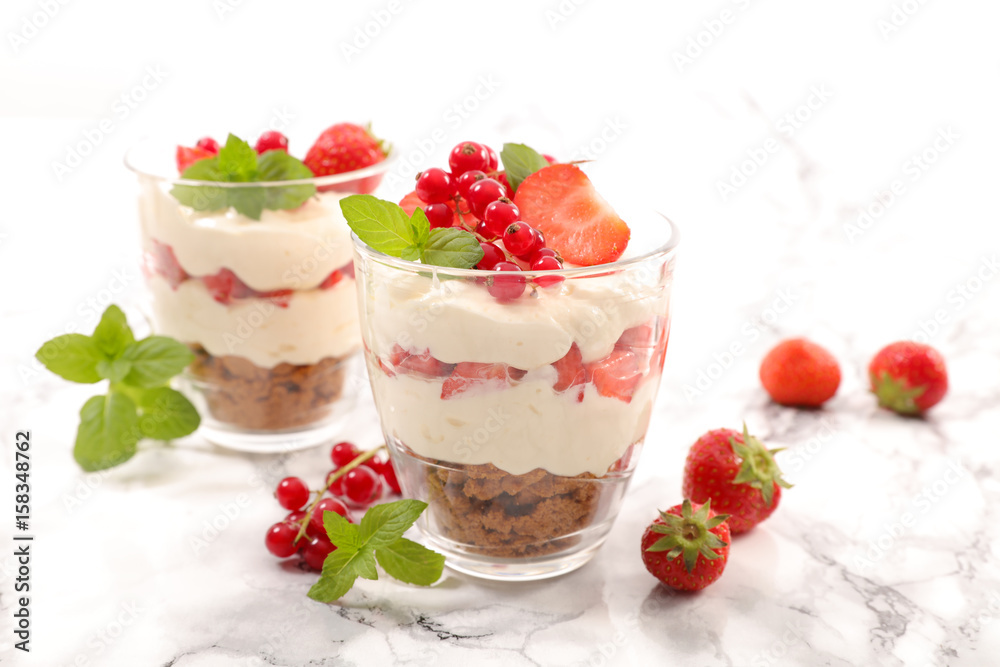 strawberry tiramisu strawberry tiramisu