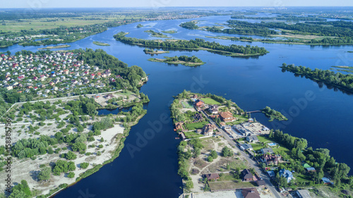 Aerial view of residential neighborhood © savantermedia