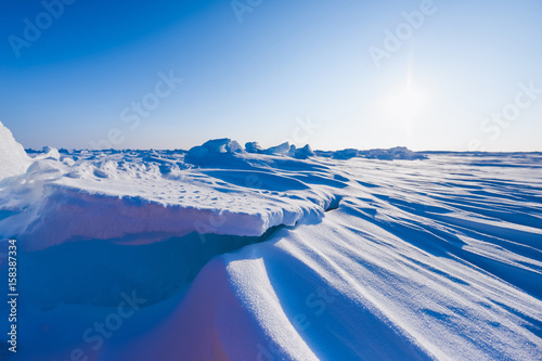 Bilde på lerret Camp Barneo at the north pole snow plain snow cube pattern snowflakes lines clos
