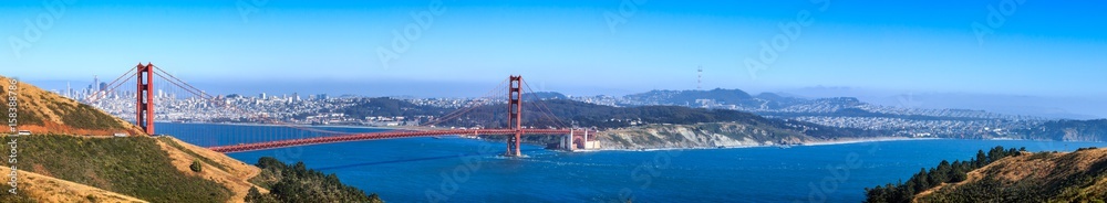 Fototapeta premium Golden Gate Bridge and San Francisco