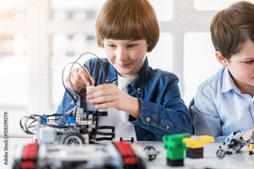 Wallpaper Mural Hilarious little constructor create toy Torontodigital.ca