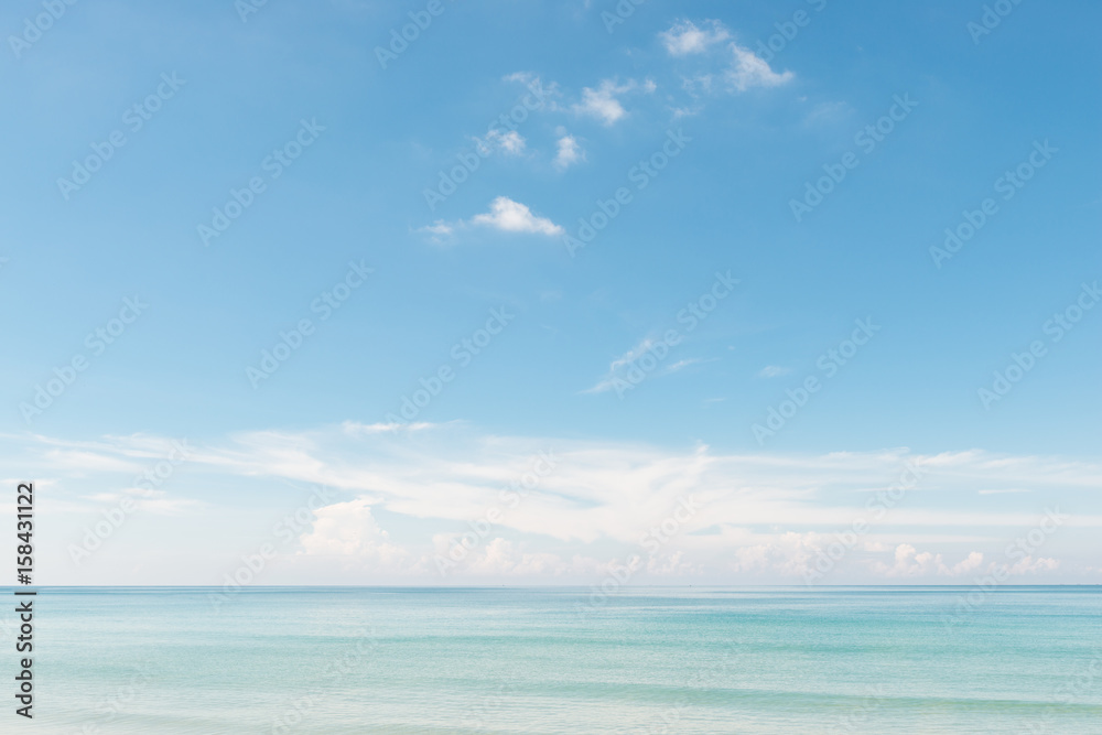 Obraz premium Sand beach blue sky