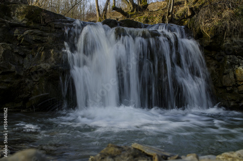 wodospad na górskiej rzece  © wedrownik52