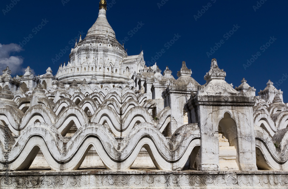 Fototapeta premium Mya Thein Tan Pagoda, Mingun, Myanmar