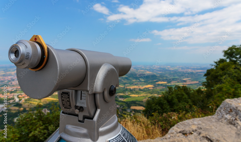 Touristic scope in perspective view