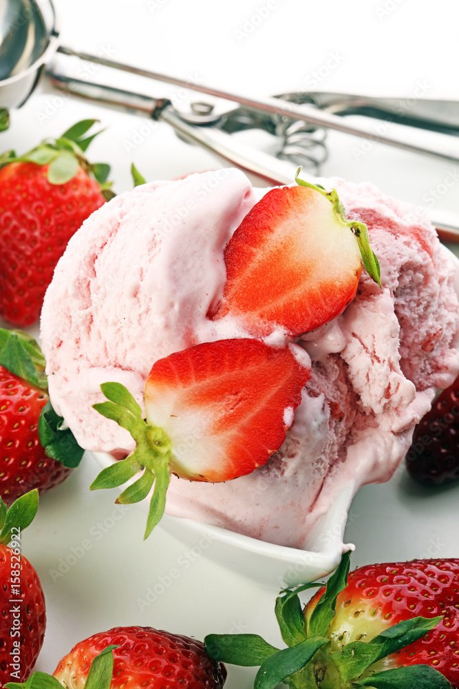 strawberry ice cream strawberry ice cream