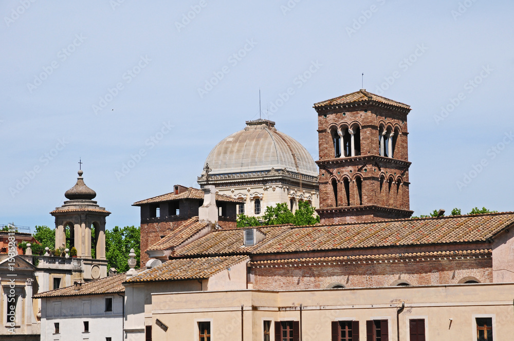 Roma, la basilica di San Bartolomeo all'Isola Tiberina e la Sinagoga