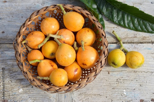 cestino di nespole