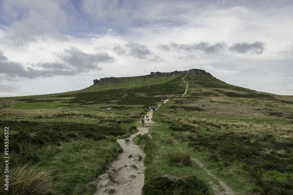 TURYŚCI NA DRODZE, PEAK DISTRICT NATIONAL PARK, WIELKA BRYTANIA