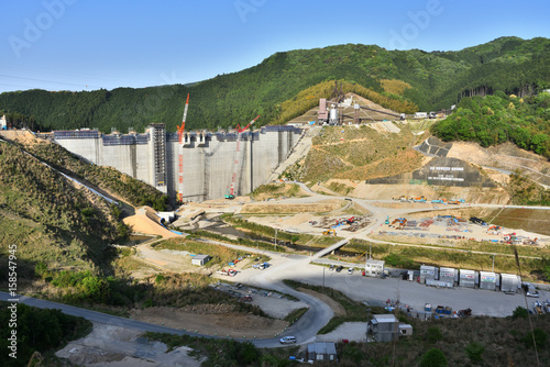 工事中の伊良原ダム(2017年5月)
