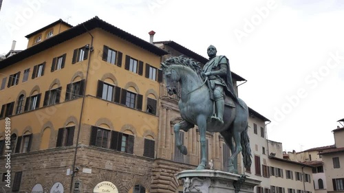 Statua equestre di Cosimo in Florence, Italy. photo