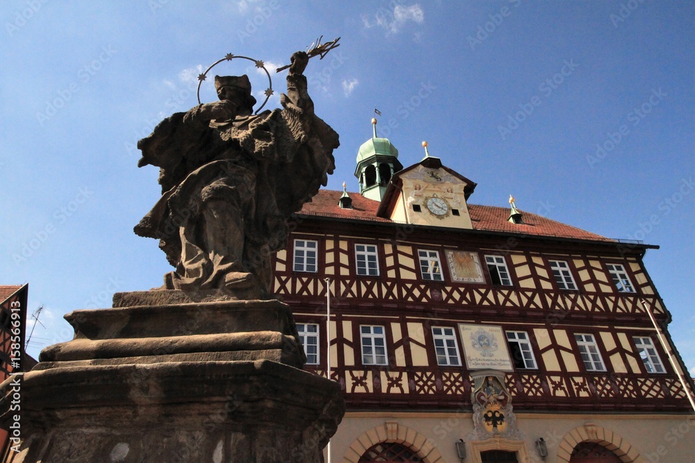 Bad Staffelstein, Rathaus und Nepomukbrunnen Bad Staffelstein, Rathaus und Nepomukbrunnen
