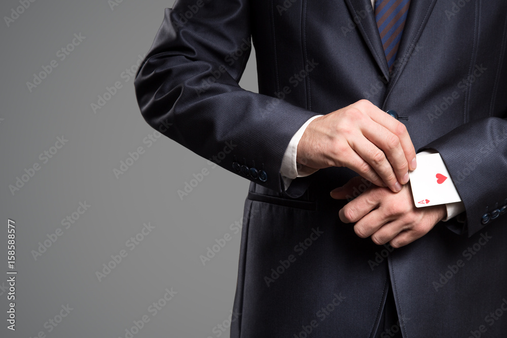Foto Concept - ace in the sleeve.