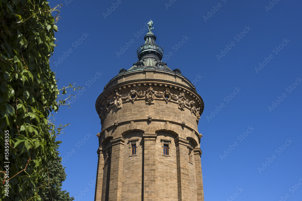 Germany, Baden-Wuerttemberg, Mannheim: Water Tower on Friedrichsplatz square with blue sky in the background