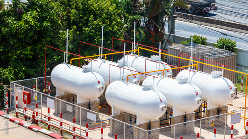 Lpg gas tank