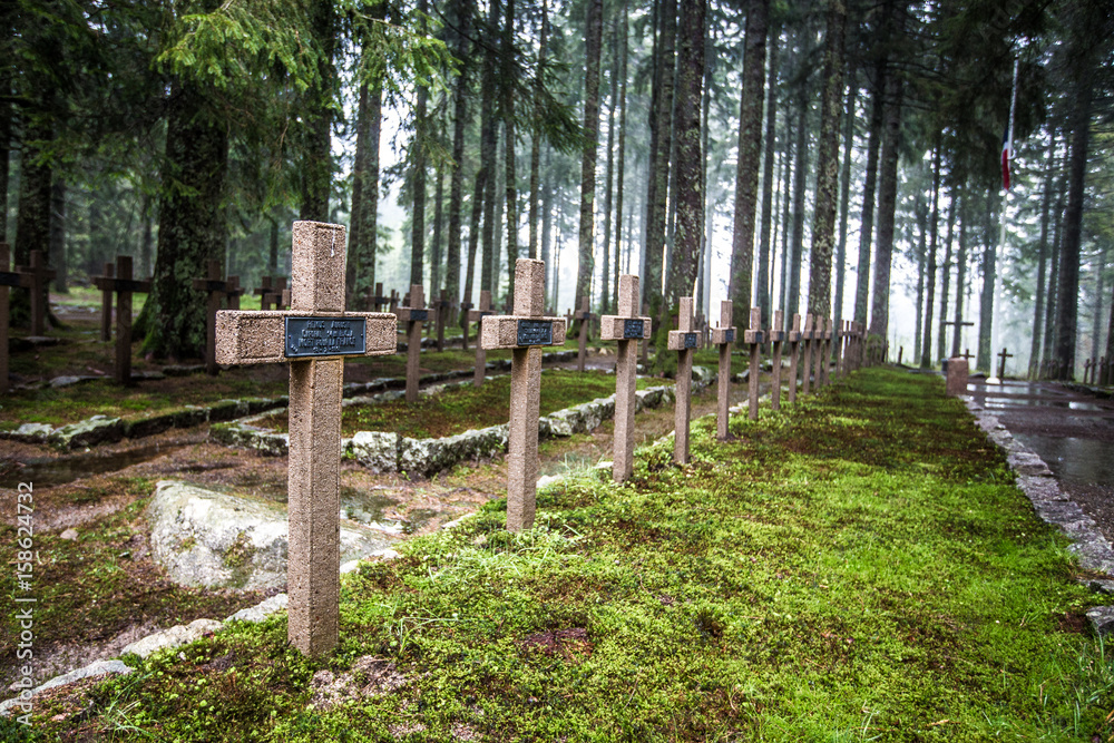 Soldatenfiredhof aus dem 1. Weltkrieg Soldatenfiredhof aus dem 1. Weltkrieg