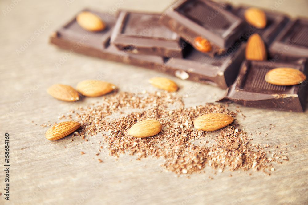 Dark chocolate and almond Dark chocolate and almond