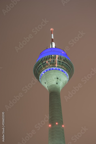 Fernsehturm Düsseldorf bei Nacht photo