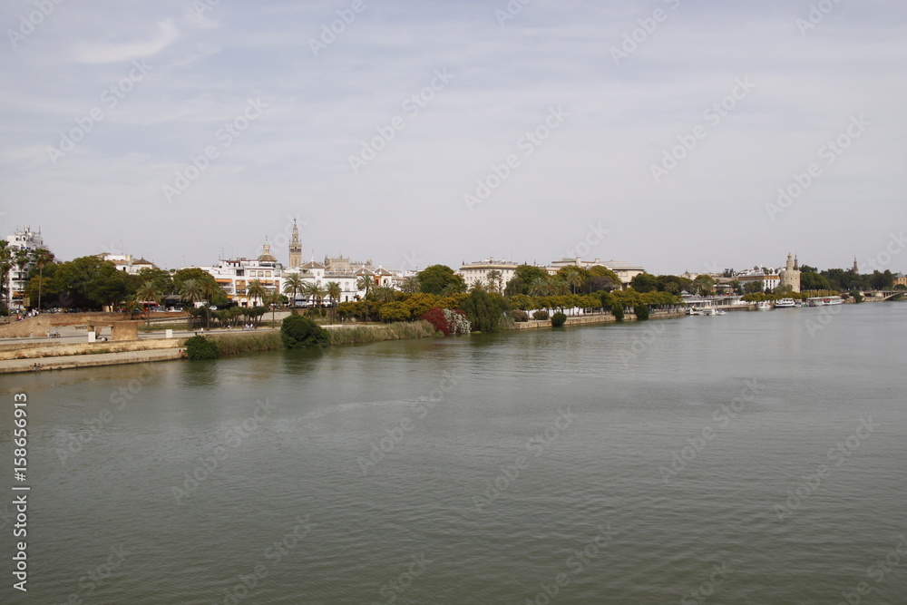 Fototapeta premium Fleuve Guadalquivir à Séville, Espagne