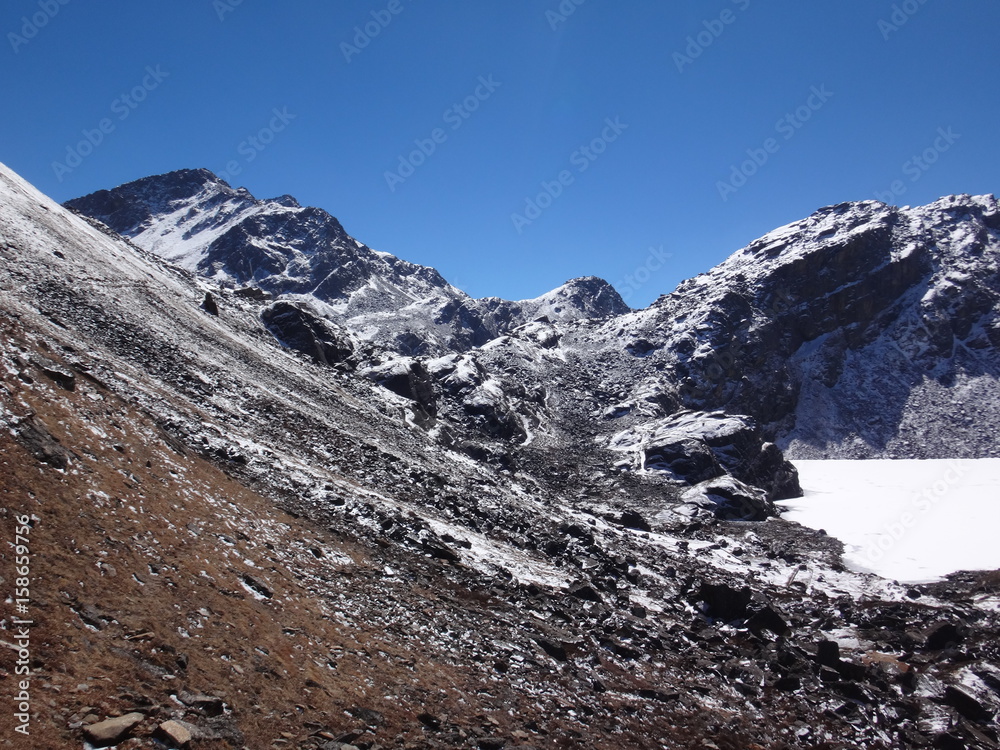 Obraz premium Goseikunda lake, Himalyas, Nepal