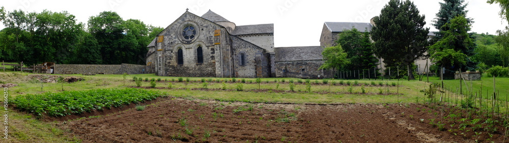 Fototapeta premium Abbaye de Mègemont (Puy de Dôme)