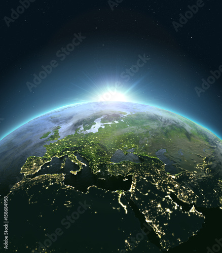 Region EMEA z kosmosu podczas wschodu słońca