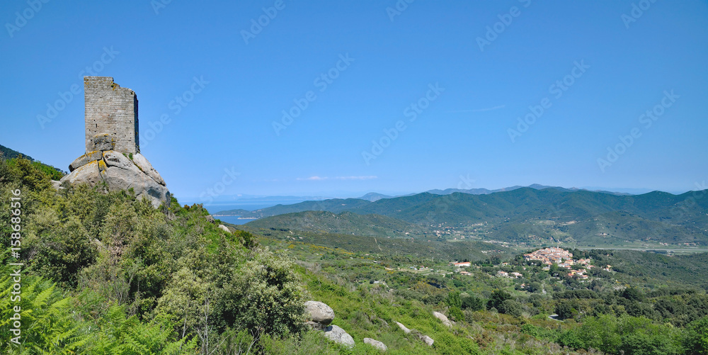 der pisanische Wachturm San Giovanni nahe Sant Ilario in Campo,Insel Elba,Toskana,Italien