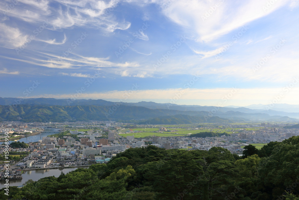 日本の風景　高知市　五台山展望台からの眺望　明け方