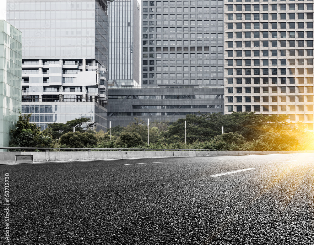 Obraz premium Empty downtown street intersection,shot in Shanghai,China.