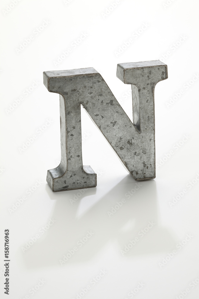 アルファベットのN アルファベットのN
