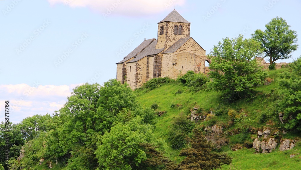 Fototapeta premium église de Dauzat-sur-Vodable, 63