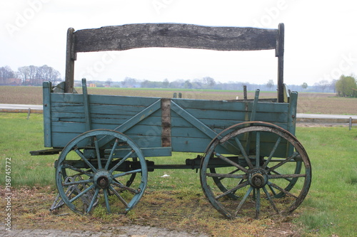 Alter Pferdewagen photo