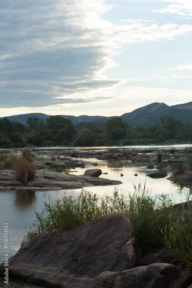 Obraz premium Sunrise at the river in Parys in South Africa