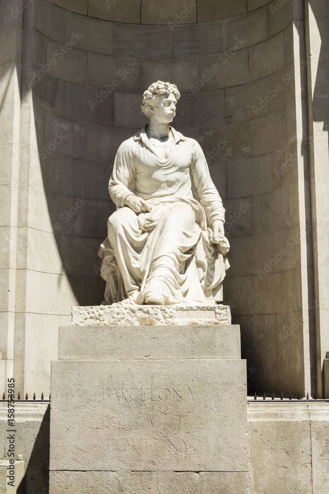 Fototapeta premium Monument dedicated to Pintor Maria Fortuny in Barcelona, Spain