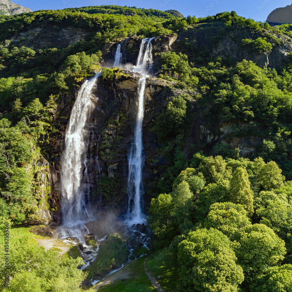 Cascate dell'Acqua Fraggia a Borgonuovo - Valchiavenna (IT) Stock Photo |  Adobe Stock