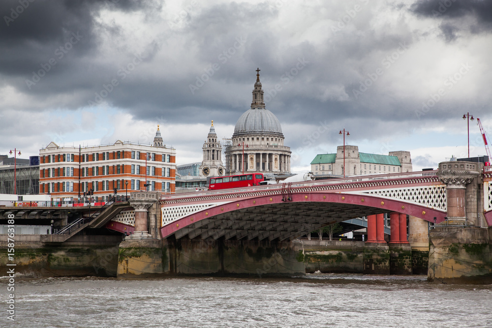 LONDON/UK - MAY 20 : St. Paul Cathedral and Blackfriar's Bridge, London