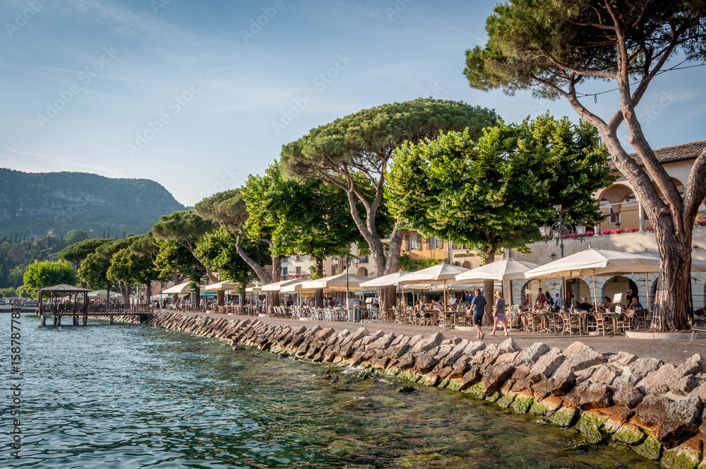 Lac de Garde et Baie des Sirènes Stock Photo Adobe Stock