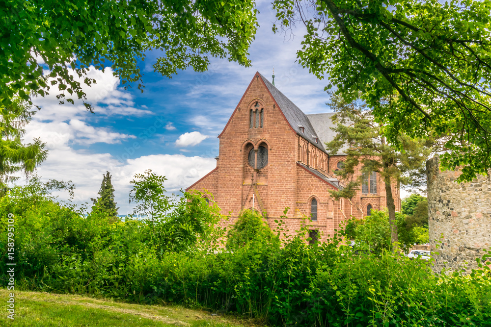 The Stiftskirche St. John the Baptist is located in the city Ämöneburg.