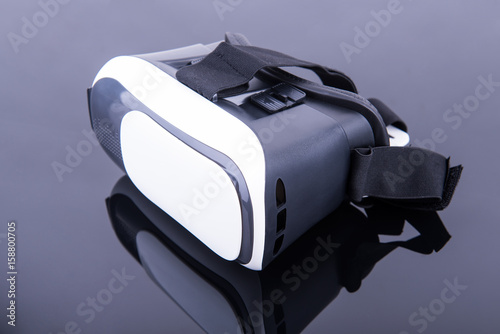 Glasses of virtual reality