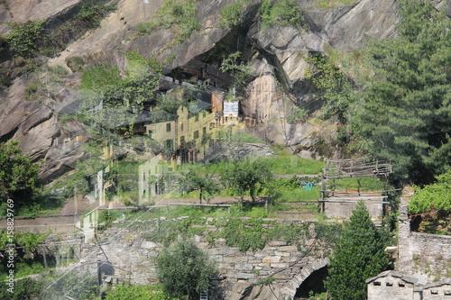 Wallpaper Mural Bard, Val d'Aoste Torontodigital.ca