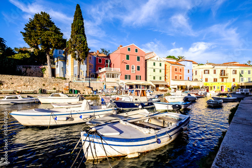 Bild auf Leinwand harbor of veli losinj