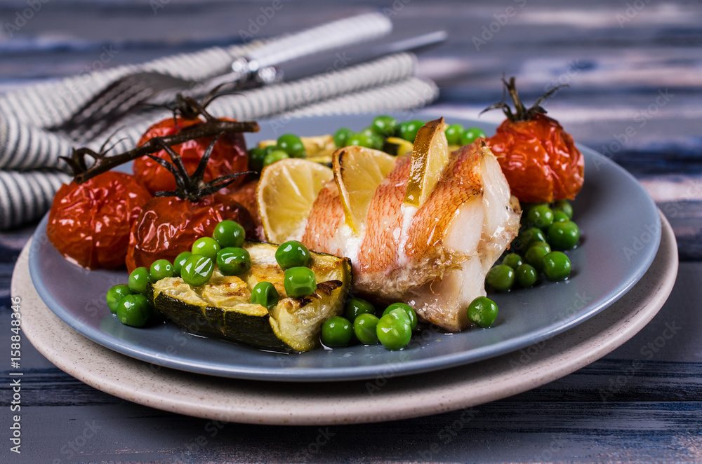 Baked fish with vegetables