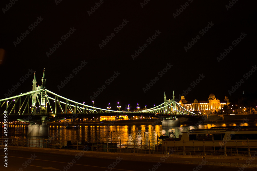 Obraz premium Liberty Bridge